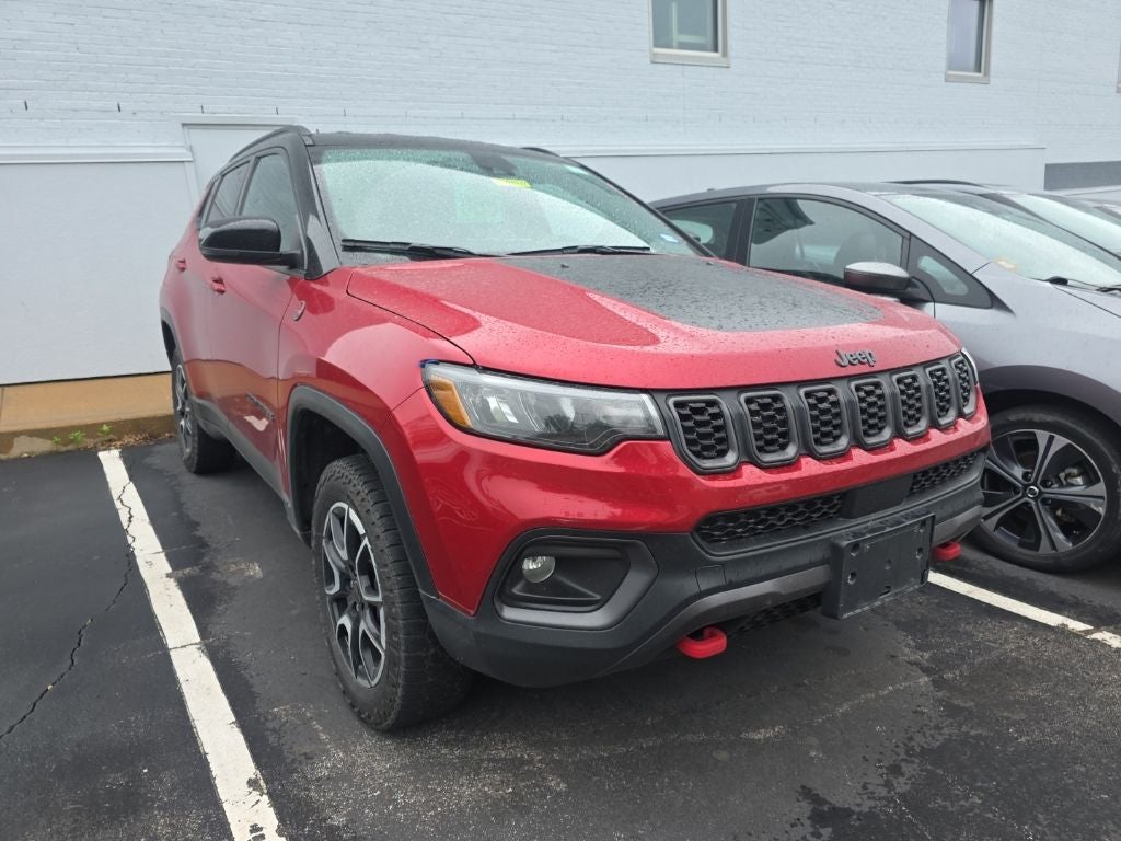 2025 Jeep Compass Trailhawk 4WD [MotorTrend Certified]