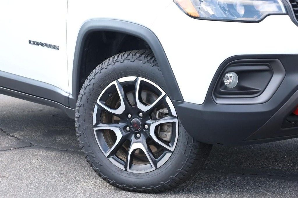 2025 Jeep Compass Trailhawk 4WD Trailer/ Tow Group [MotorTrend Certified]