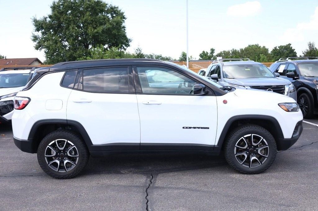 2025 Jeep Compass Trailhawk 4WD Trailer/ Tow Group [MotorTrend Certified]