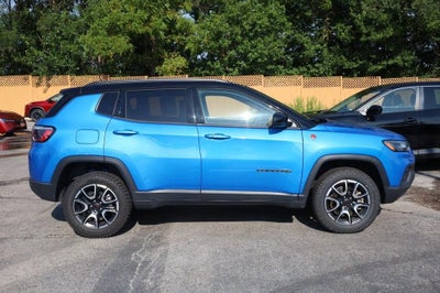 2025 Jeep Compass Trailhawk 4WD Trailer/ Tow Group [MotorTrend Certified]