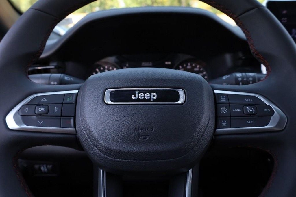 2025 Jeep Compass Trailhawk 4WD Trailer/ Tow Group [MotorTrend Certified]