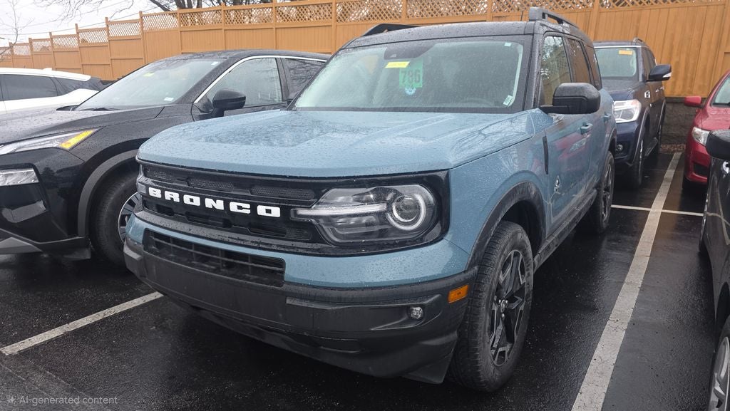 2023 Ford Bronco Sport Outer Banks 4WD Shadow Black Roof