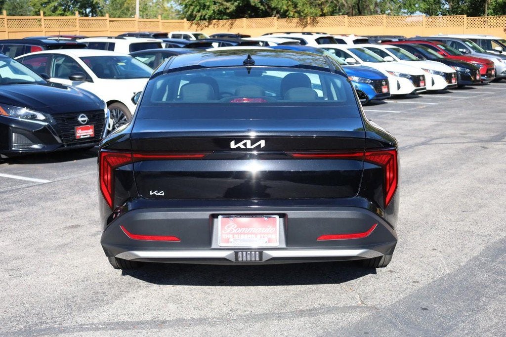 2025 Kia K4 LXS