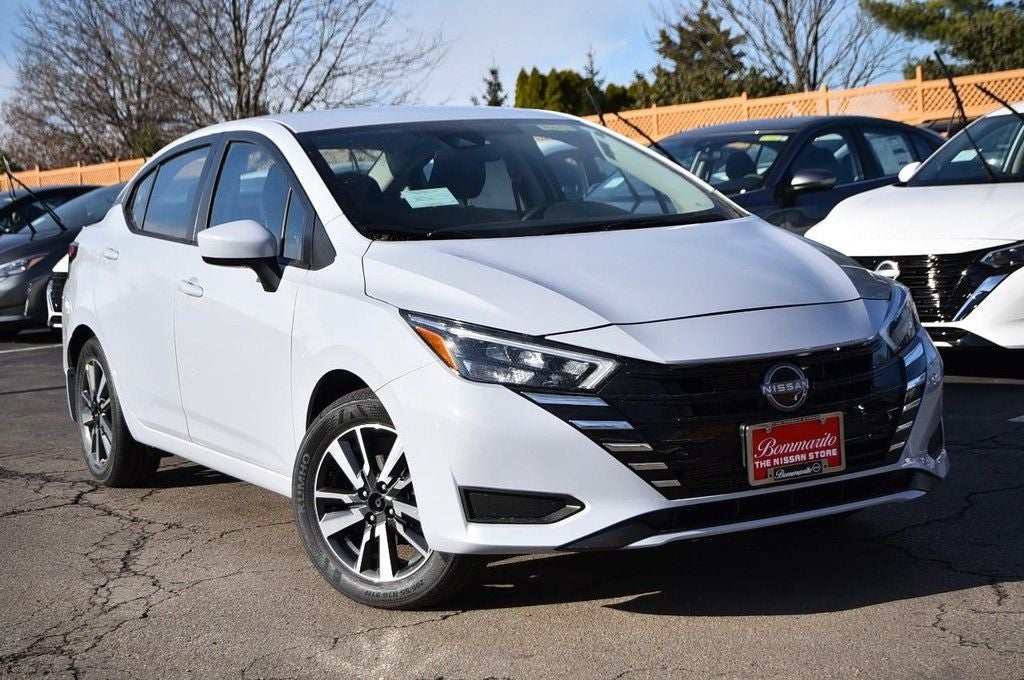 2025 Nissan Versa SV