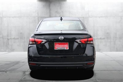 2025 Nissan Versa SR