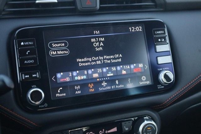 2025 Nissan Versa 1.6 SR