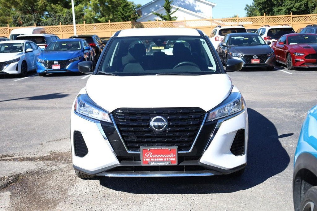 2025 Nissan Kicks Play S