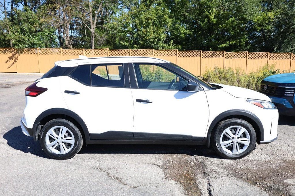 2025 Nissan Kicks Play S