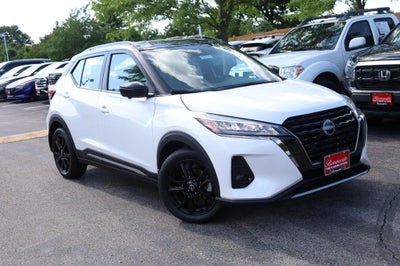 2023 Nissan Kicks SR