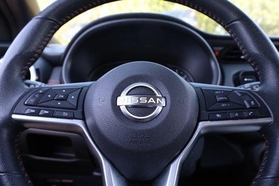 2022 Nissan Kicks SR