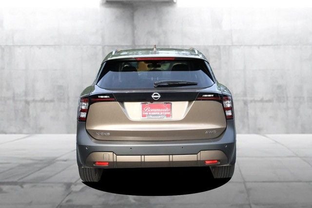 2025 Nissan Kicks SV