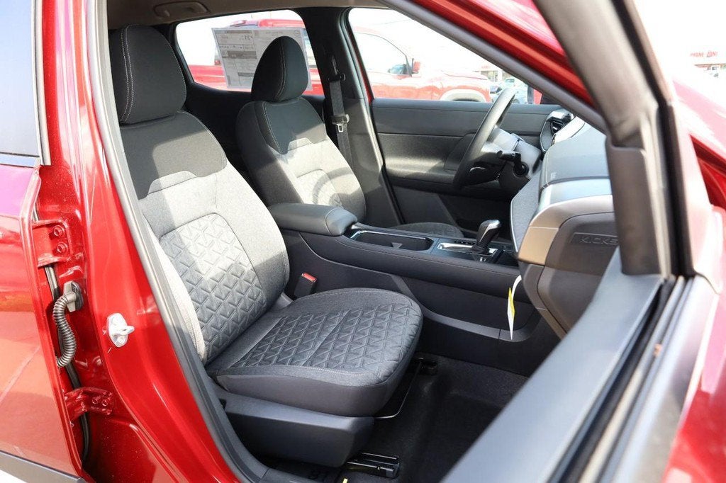 2027 Nissan Kicks SV