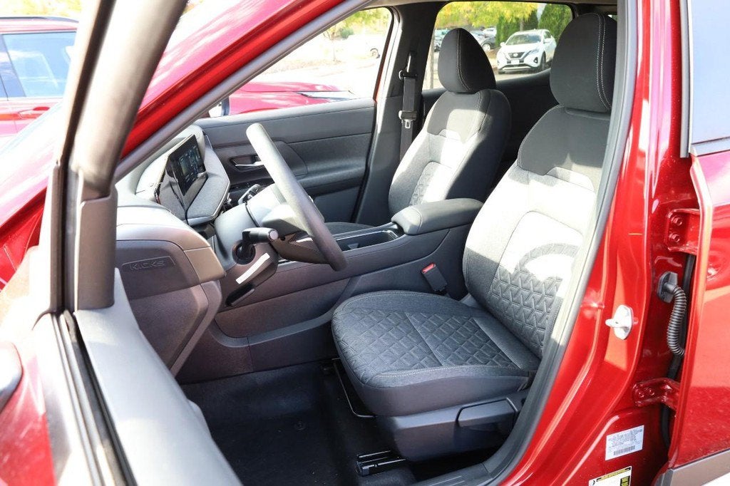 2027 Nissan Kicks SV