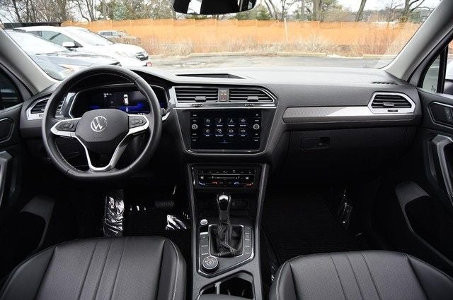 2022 Volkswagen Tiguan 2.0T SE AWD