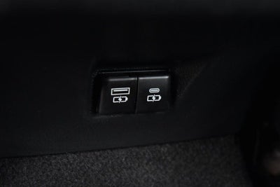 2025 Toyota Camry SE [MotorTrend Certified]