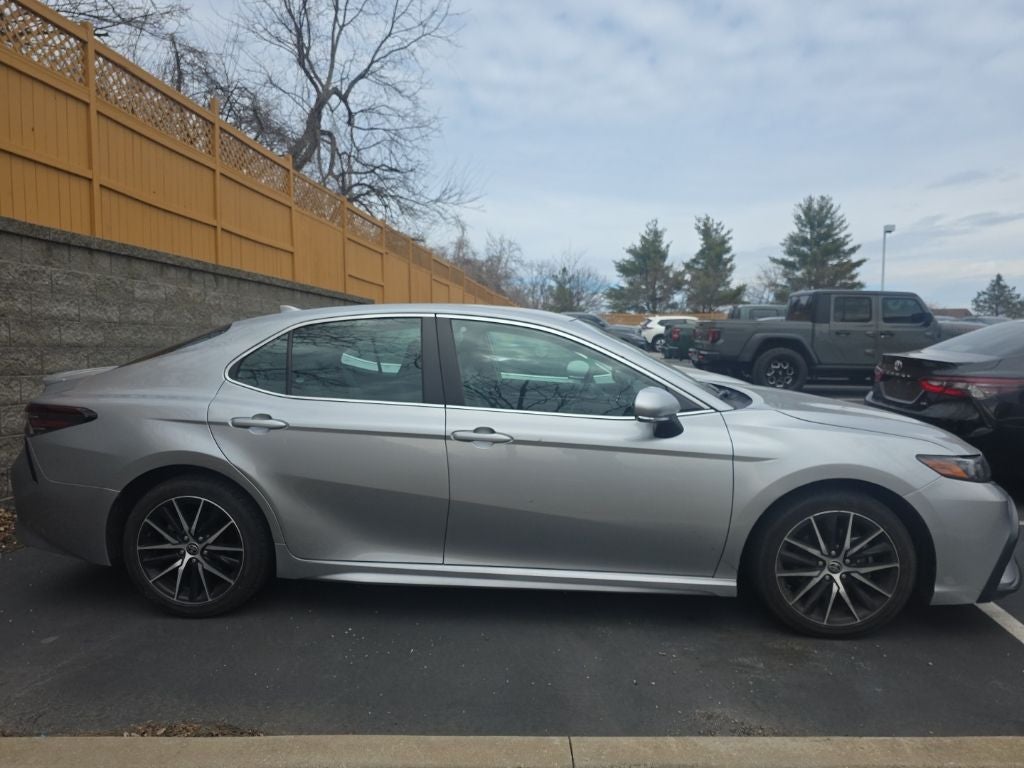 2024 Toyota Camry SE [MotorTrend Certified]