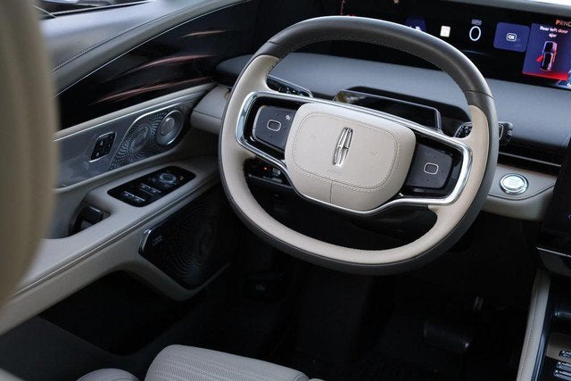 2025 Lincoln Nautilus Reserve AWD