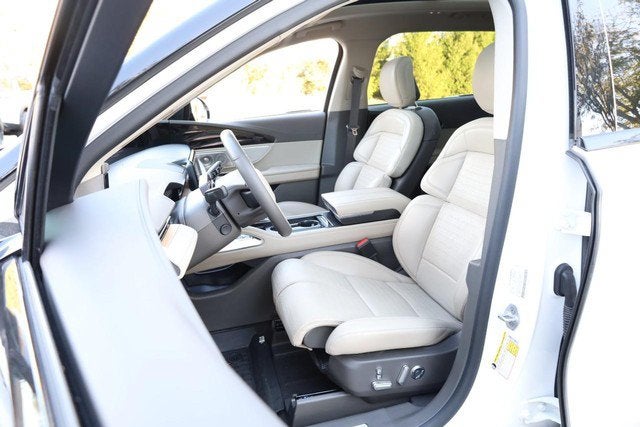 2025 Lincoln Nautilus Reserve AWD