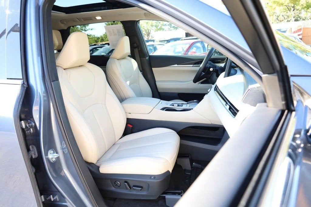 2025 INFINITI QX60 Sensory AWD