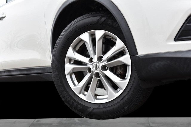 2015 Nissan Rogue SV AWD Premium Package