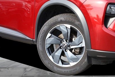 2025 Nissan Rogue SV AWD [MotorTrend Certified]
