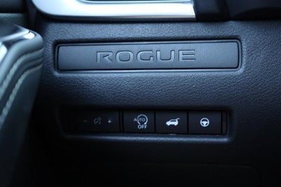 2026 Nissan Rogue Dark Armor™