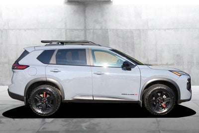 2025 Nissan Rogue Rock Creek®