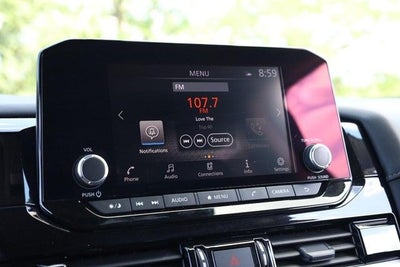 2025 Nissan Pathfinder SV