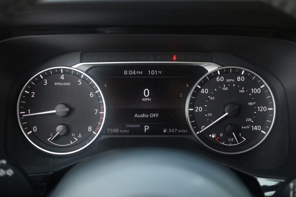 2025 Nissan Pathfinder SV