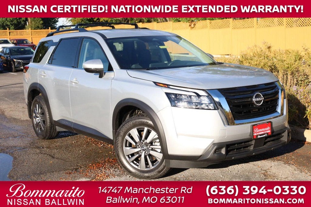 2025 Nissan Pathfinder SV