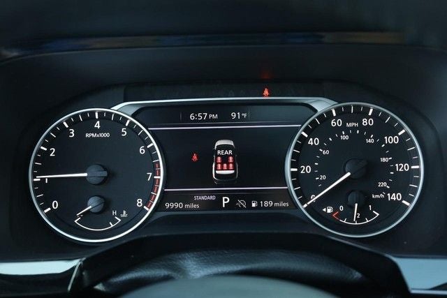 2025 Nissan Pathfinder SV