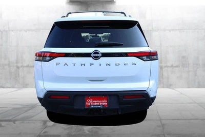 2025 Nissan Pathfinder SV