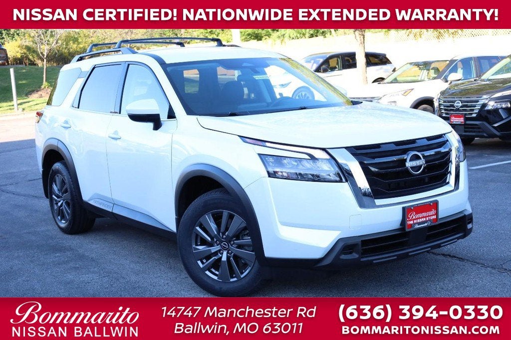 2025 Nissan Pathfinder SV
