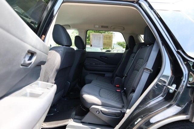 2025 Nissan Pathfinder SV 4WD [MotorTrend Certified]