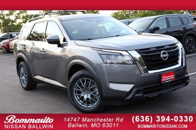 2025 Nissan Pathfinder SV