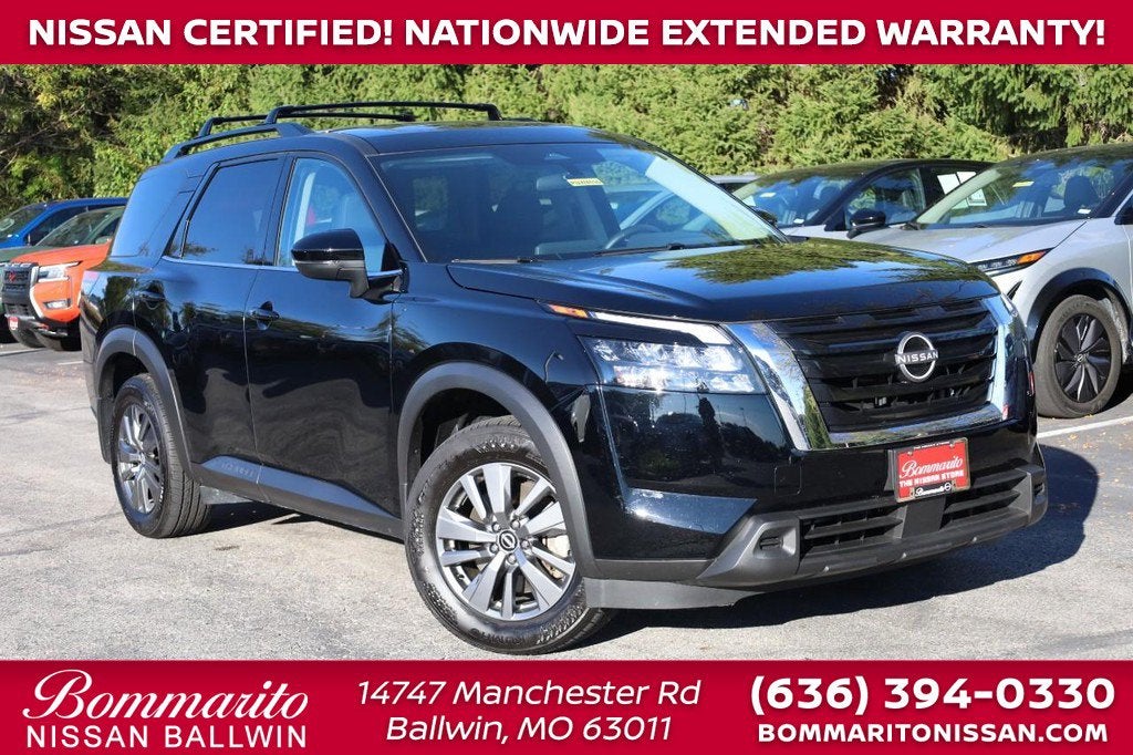 2025 Nissan Pathfinder SV