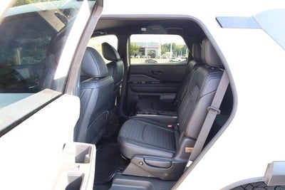 2025 Nissan Pathfinder Rock Creek®
