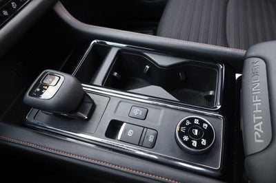 2025 Nissan Pathfinder Rock Creek®