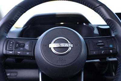 2023 Nissan Pathfinder SV