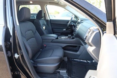 2023 Nissan Pathfinder SV