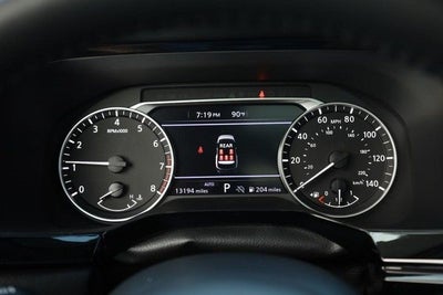 2025 Nissan Pathfinder SV