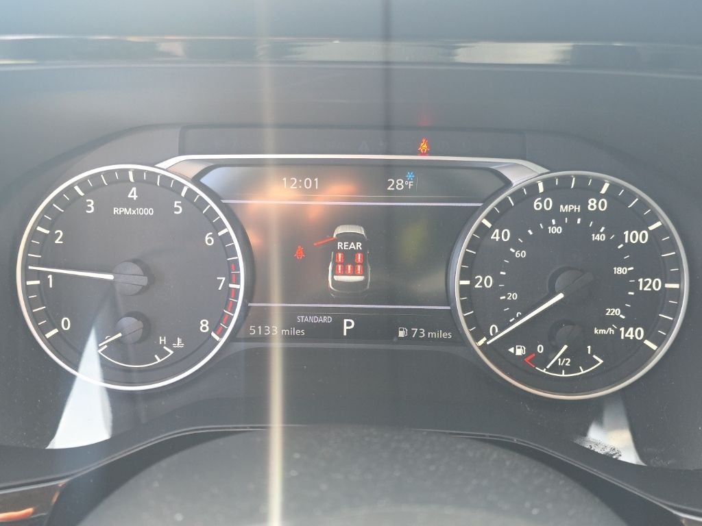 2024 Nissan Pathfinder SL