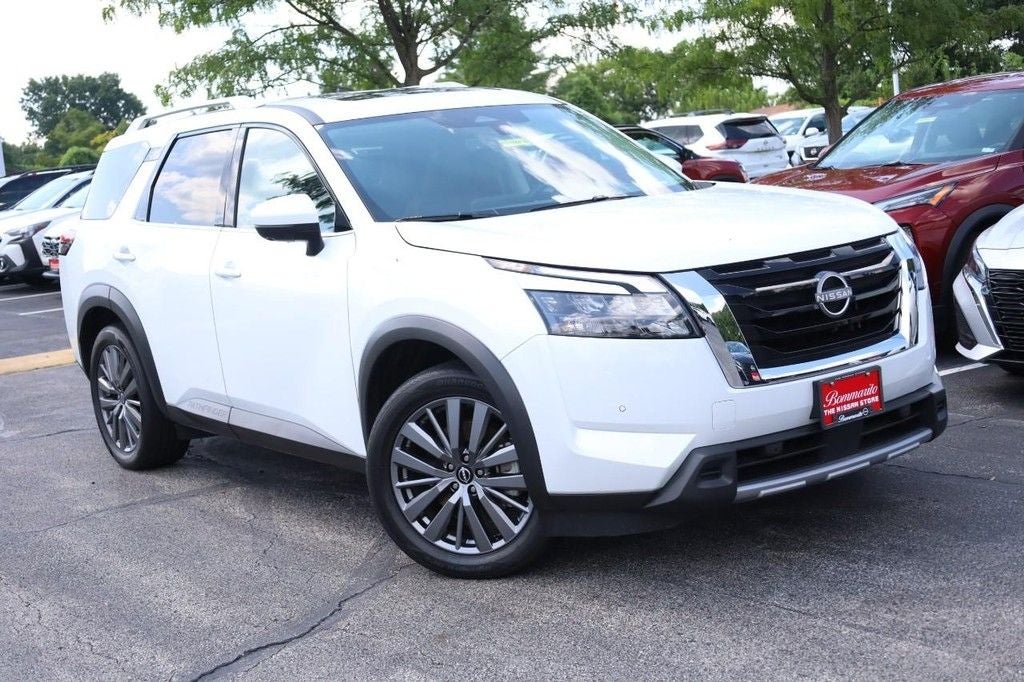 2025 Nissan Pathfinder SL
