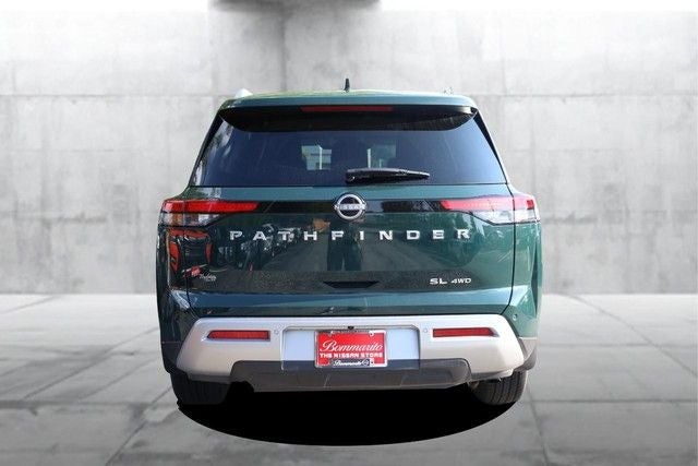 2022 Nissan Pathfinder SL