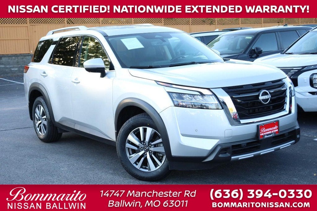 2023 Nissan Pathfinder SL