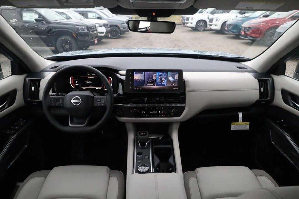 2026 Nissan Pathfinder SL