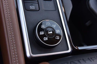 2023 Nissan Pathfinder Platinum 4WD [MotorTrend Certified]