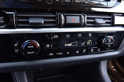 2025 Nissan Pathfinder Platinum