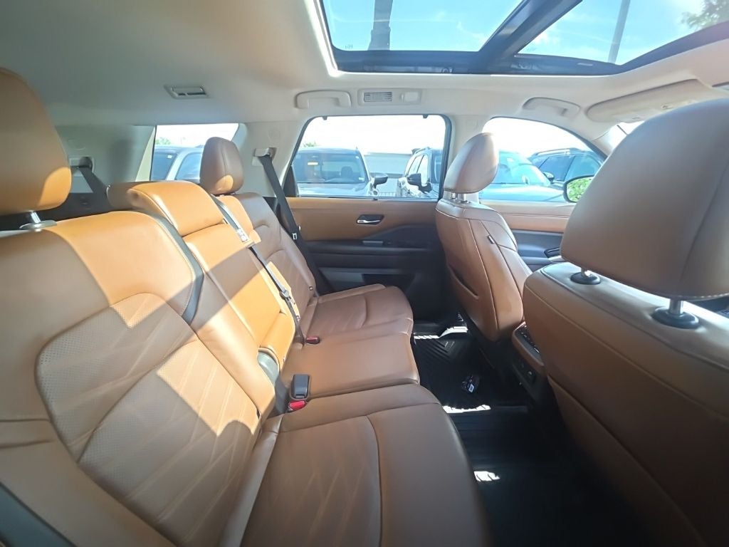 2022 Nissan Pathfinder Platinum