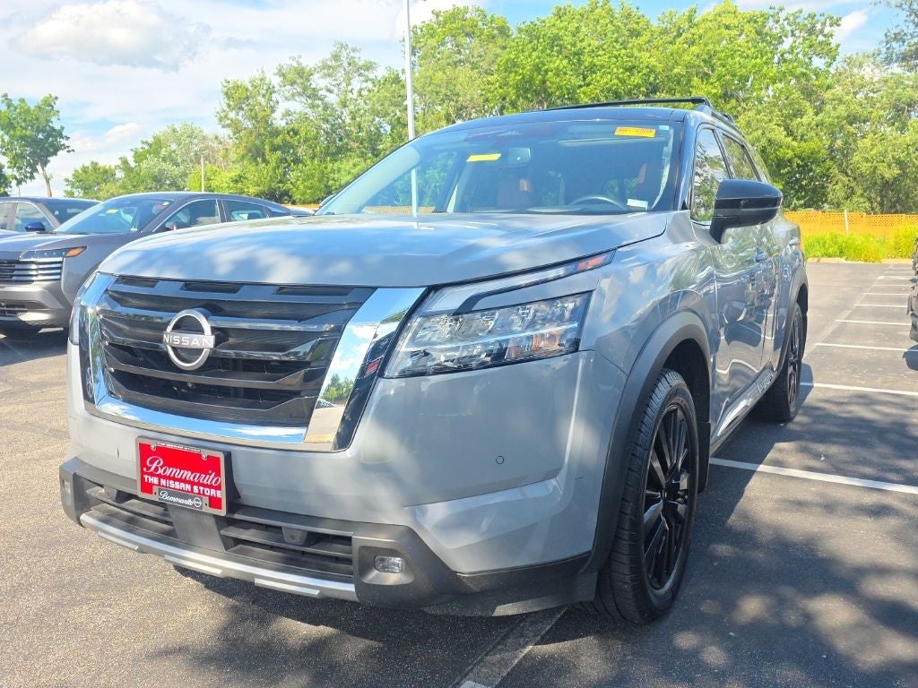 2022 Nissan Pathfinder Platinum